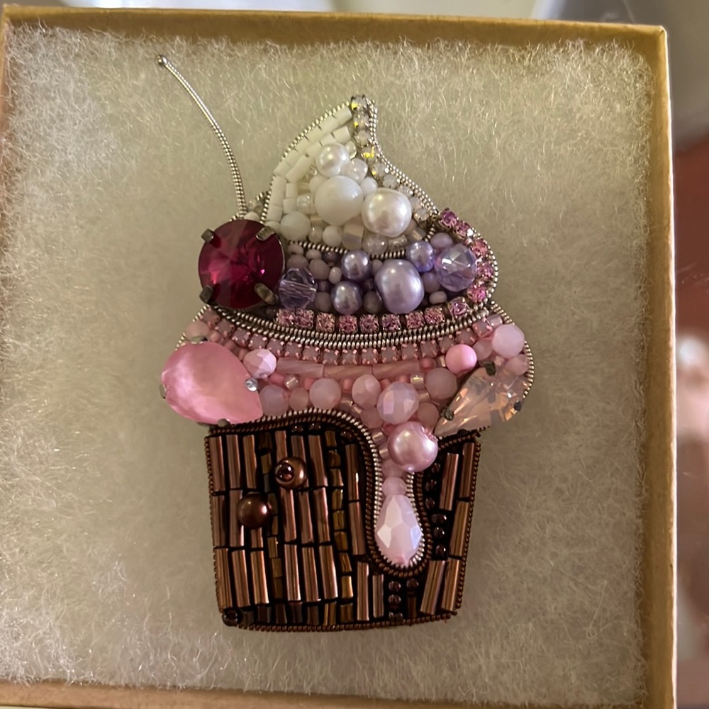 Handmade broch